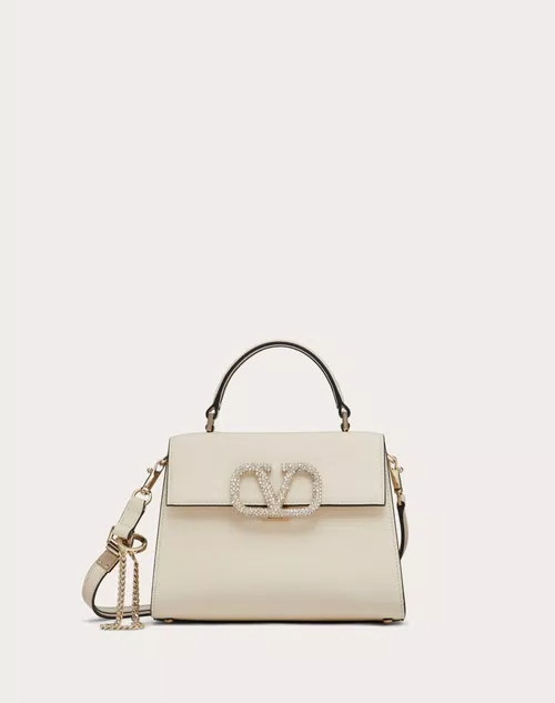 Valentino handbag are known for their luxurious designs, exquisite craftsmanship, and attention to detail. Whether you have