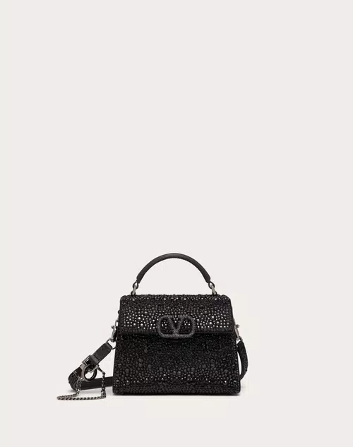 Valentino handbag are known for their luxurious designs, exquisite craftsmanship, and attention to detail. Whether you have