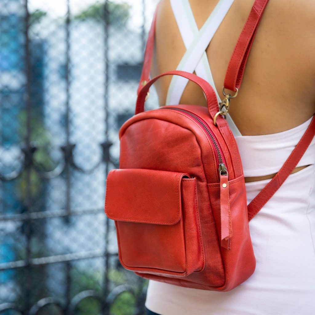 how to wash a backpack in the washing machine