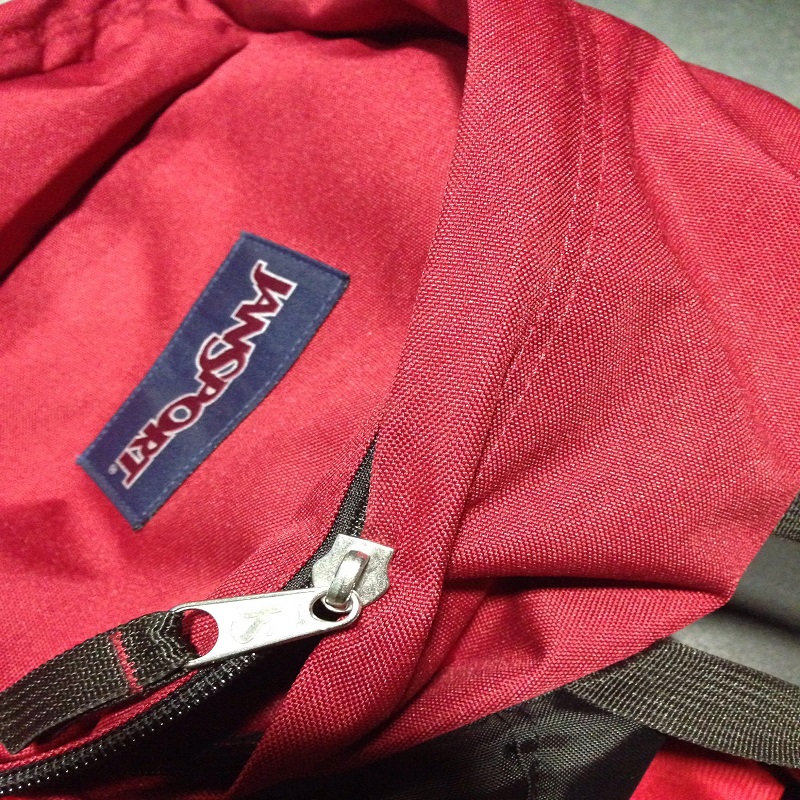 zipper on backpack