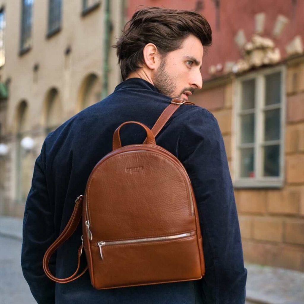 men's small backpack