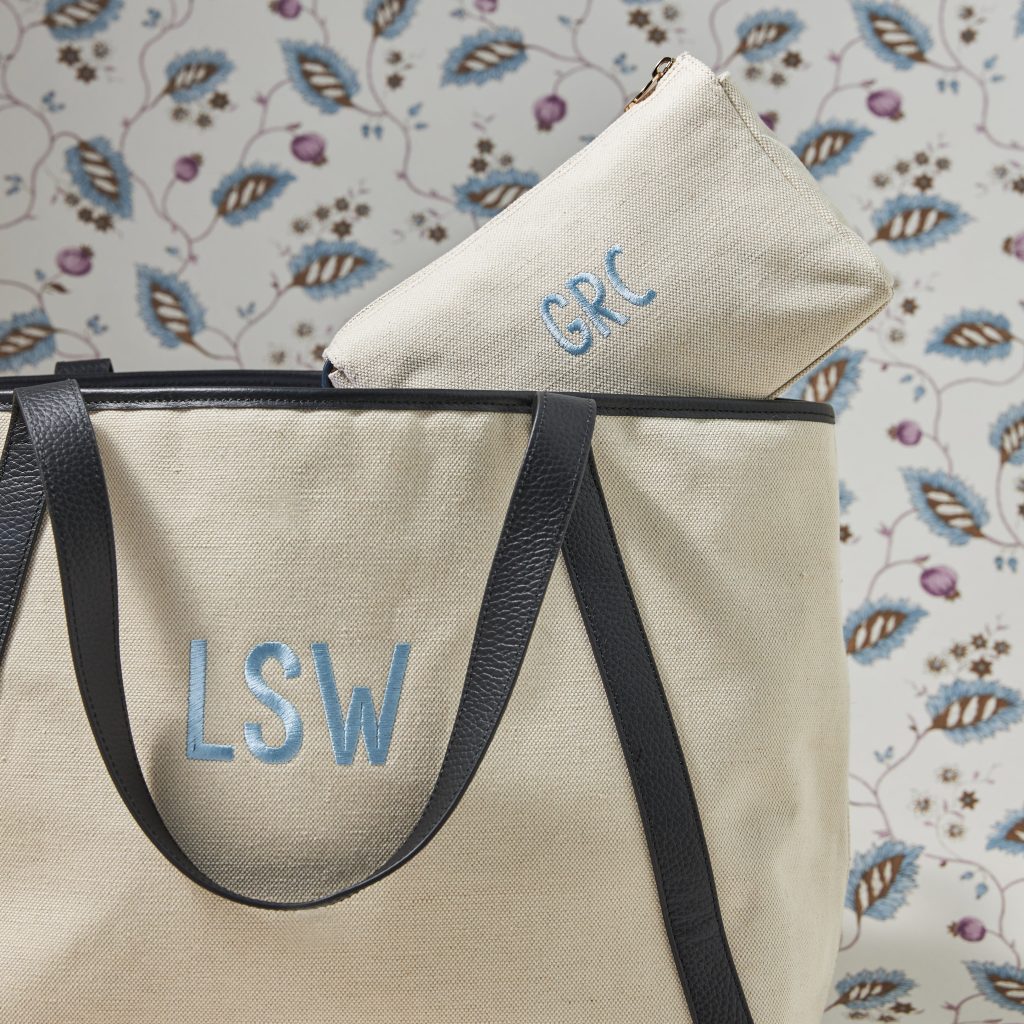 Canvas travel tote