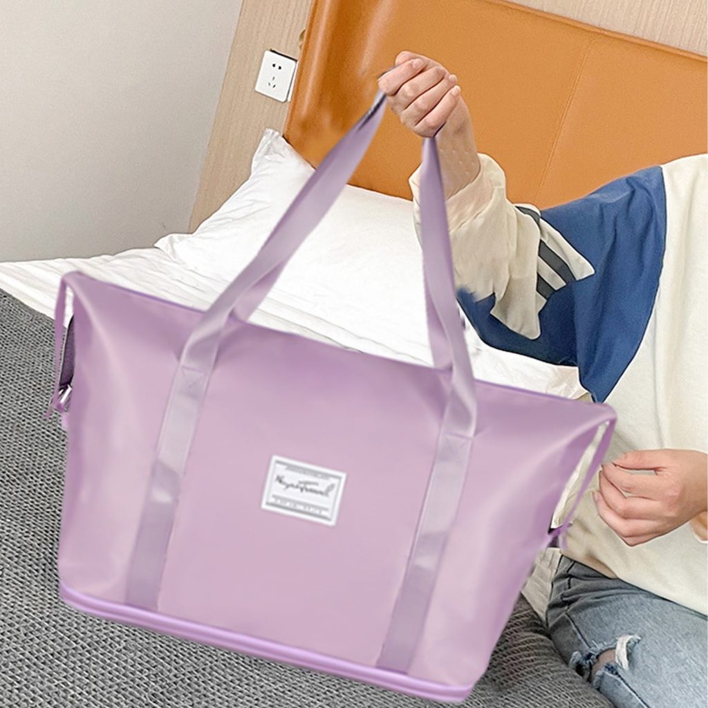 Large tote for travel