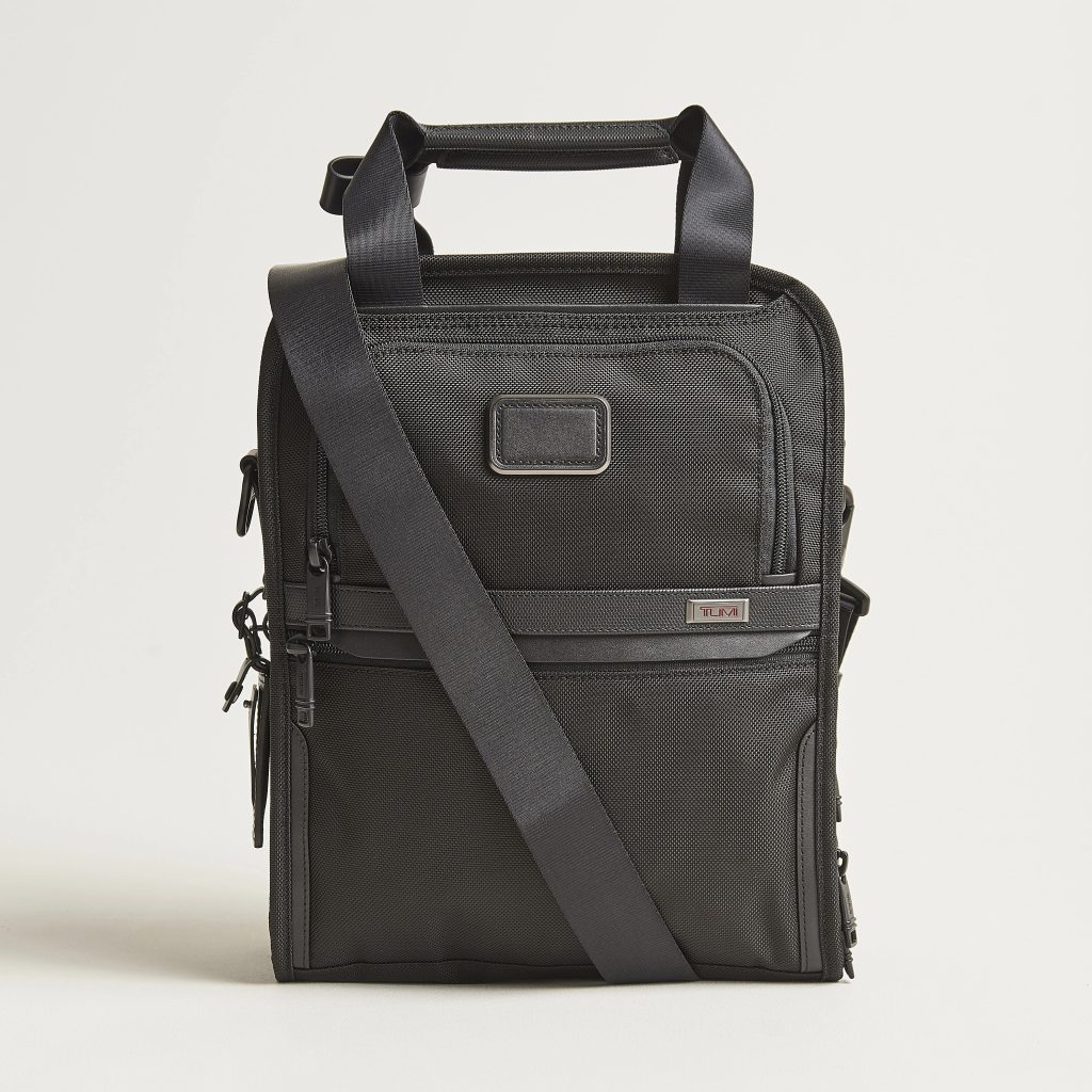 tumi medium travel tote