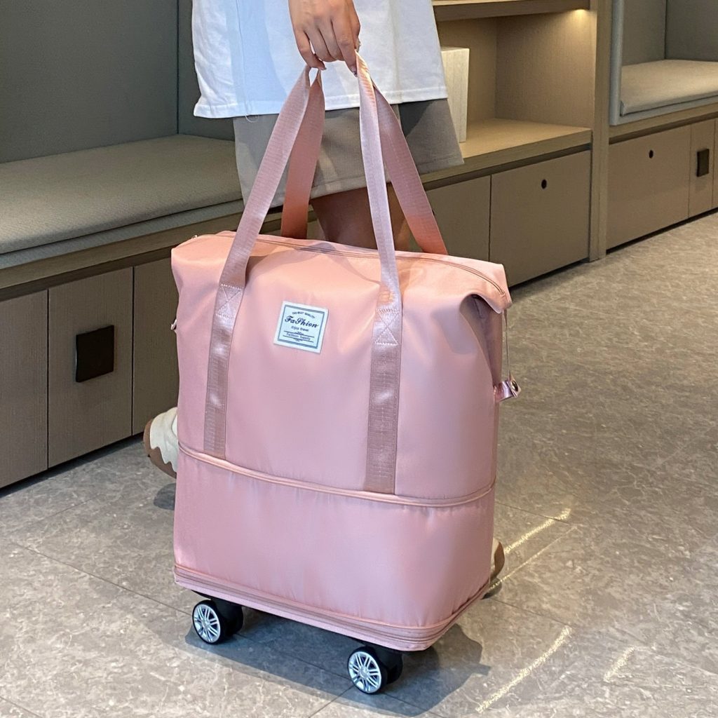 travel tote with wheels